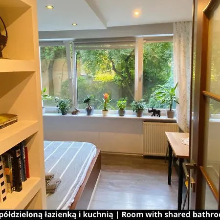 With Shared Bathroom And Kitchen * Kraków